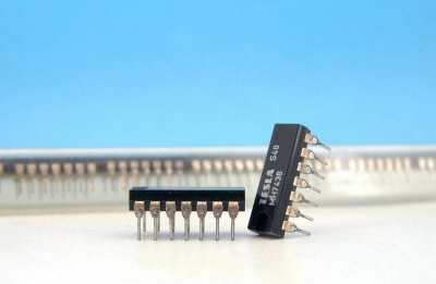 MH7438 TESLA 2-Input Positive NAND TTL